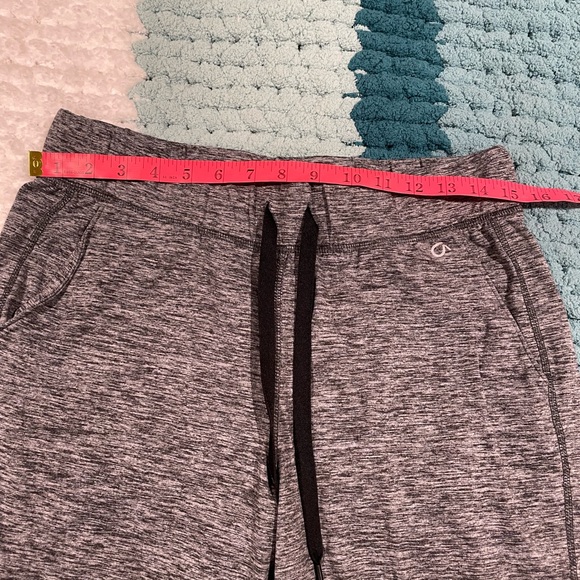 Gap brand joggers - Picture 5 of 7